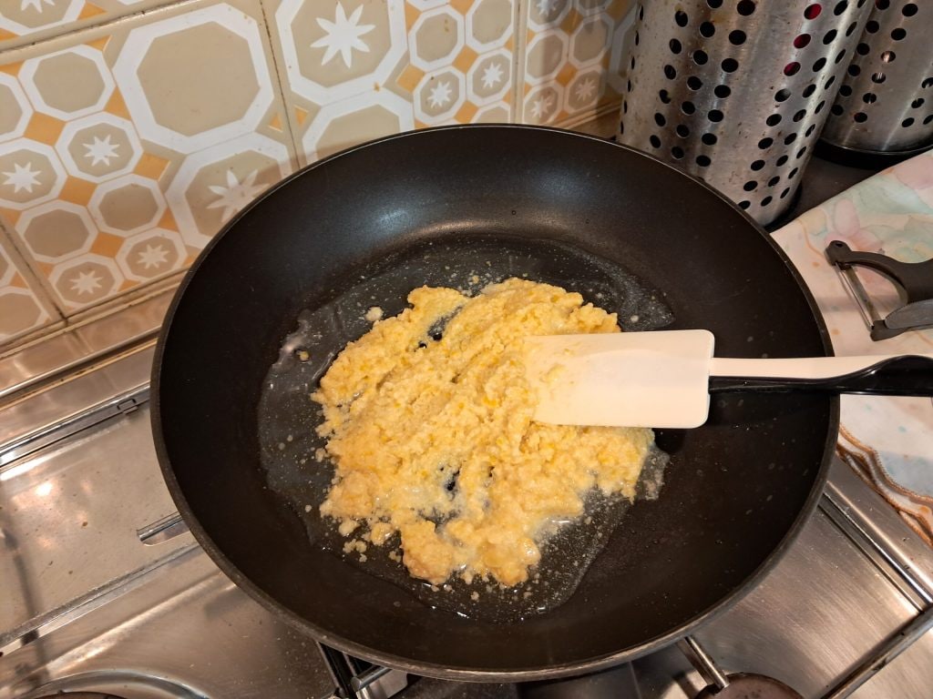 Linguine with lemon pesto