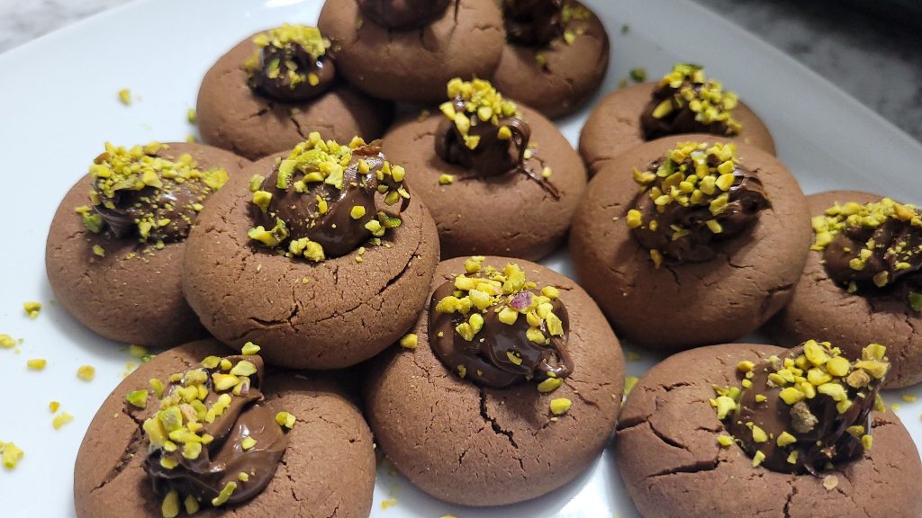 nutellotti with pistachio crumble