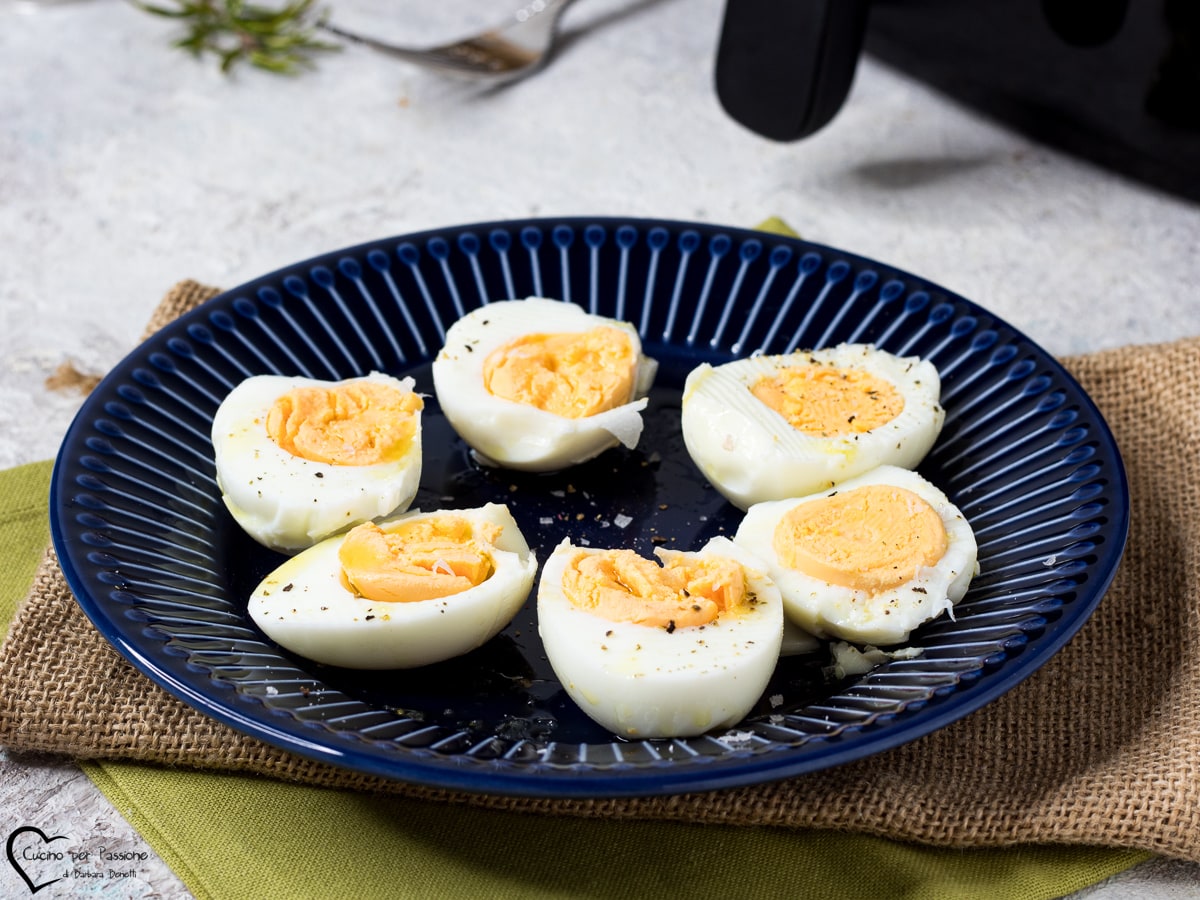 AIR FRYER HARD-BOILED EGGS