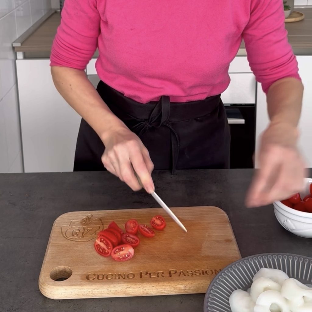 Baked Gratin Squid with Cherry Tomatoes