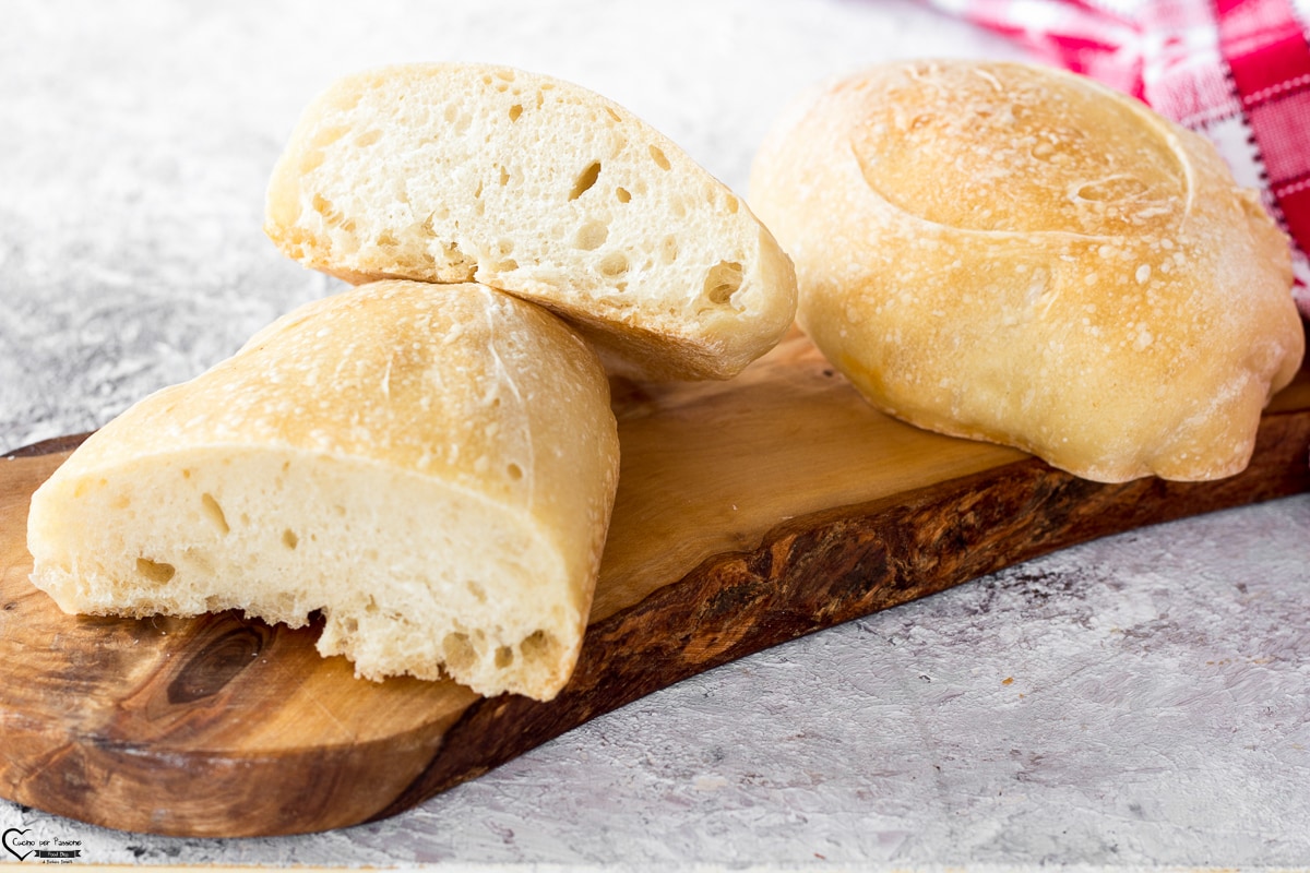 BREAD WITH STONE-MILLED FLOUR