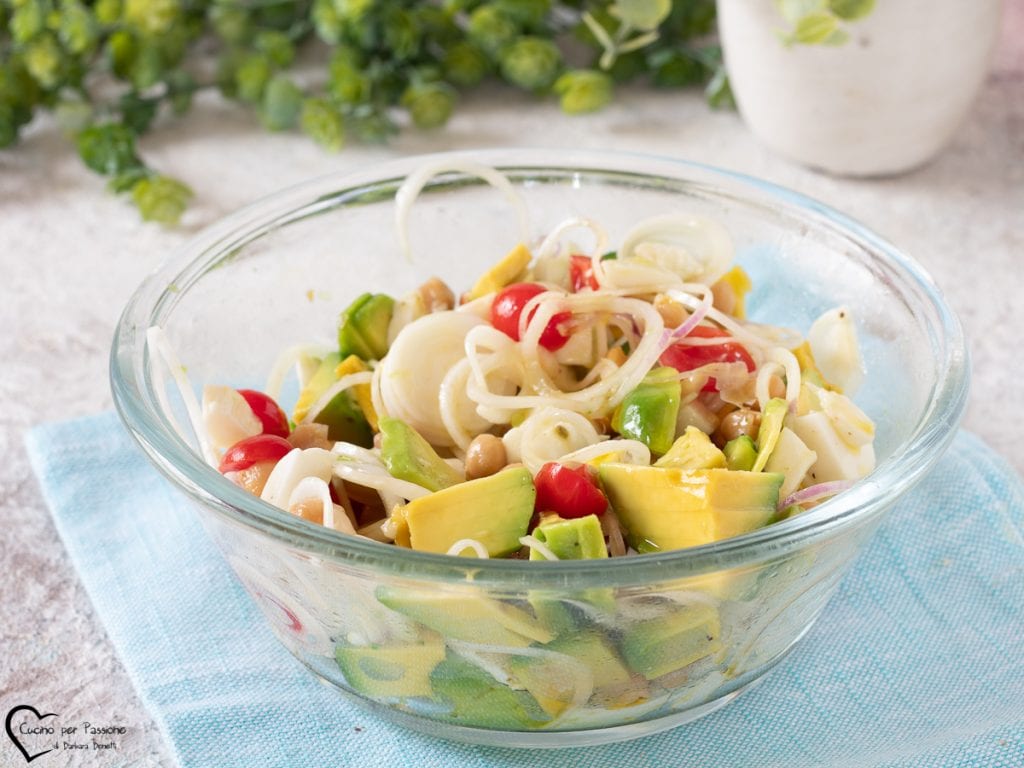 Chickpea and avocado salad