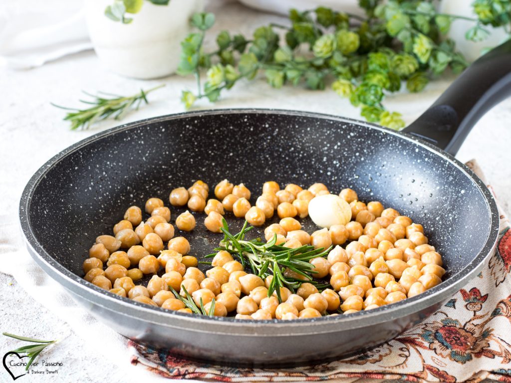 Chickpeas with rosemary