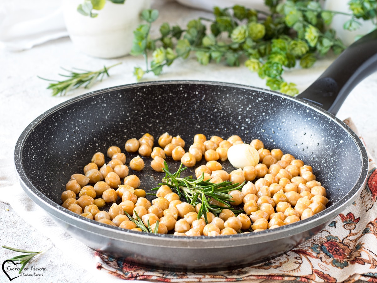 CHICKPEAS WITH ROSEMARY