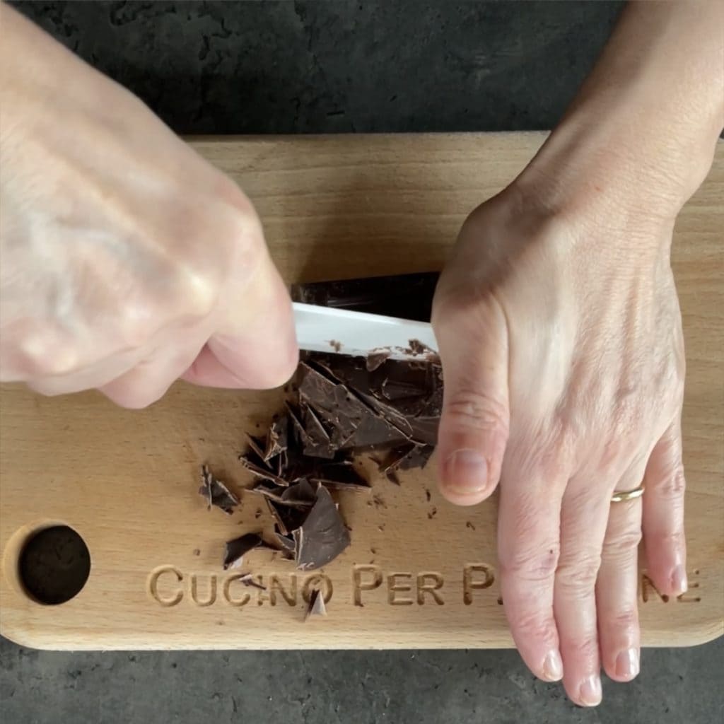 Chocolate salami without eggs and butter