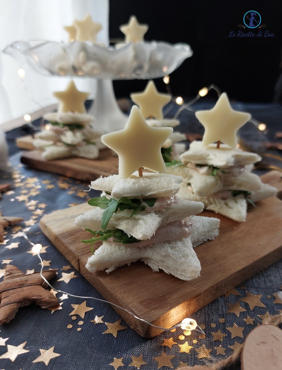 Christmas Trees with Sandwich Bread with Tuna Sauce and Arugula