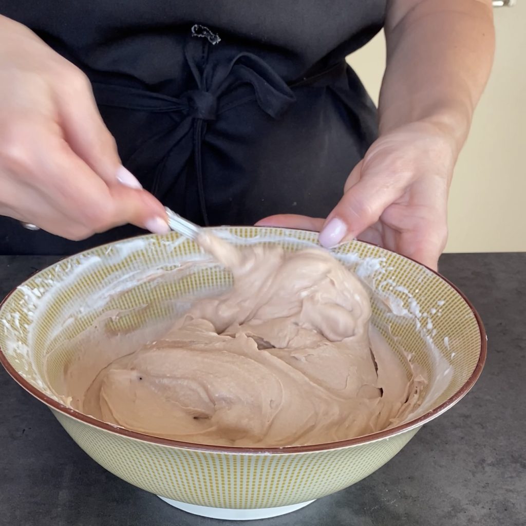 Cold cake with Kinder chocolate