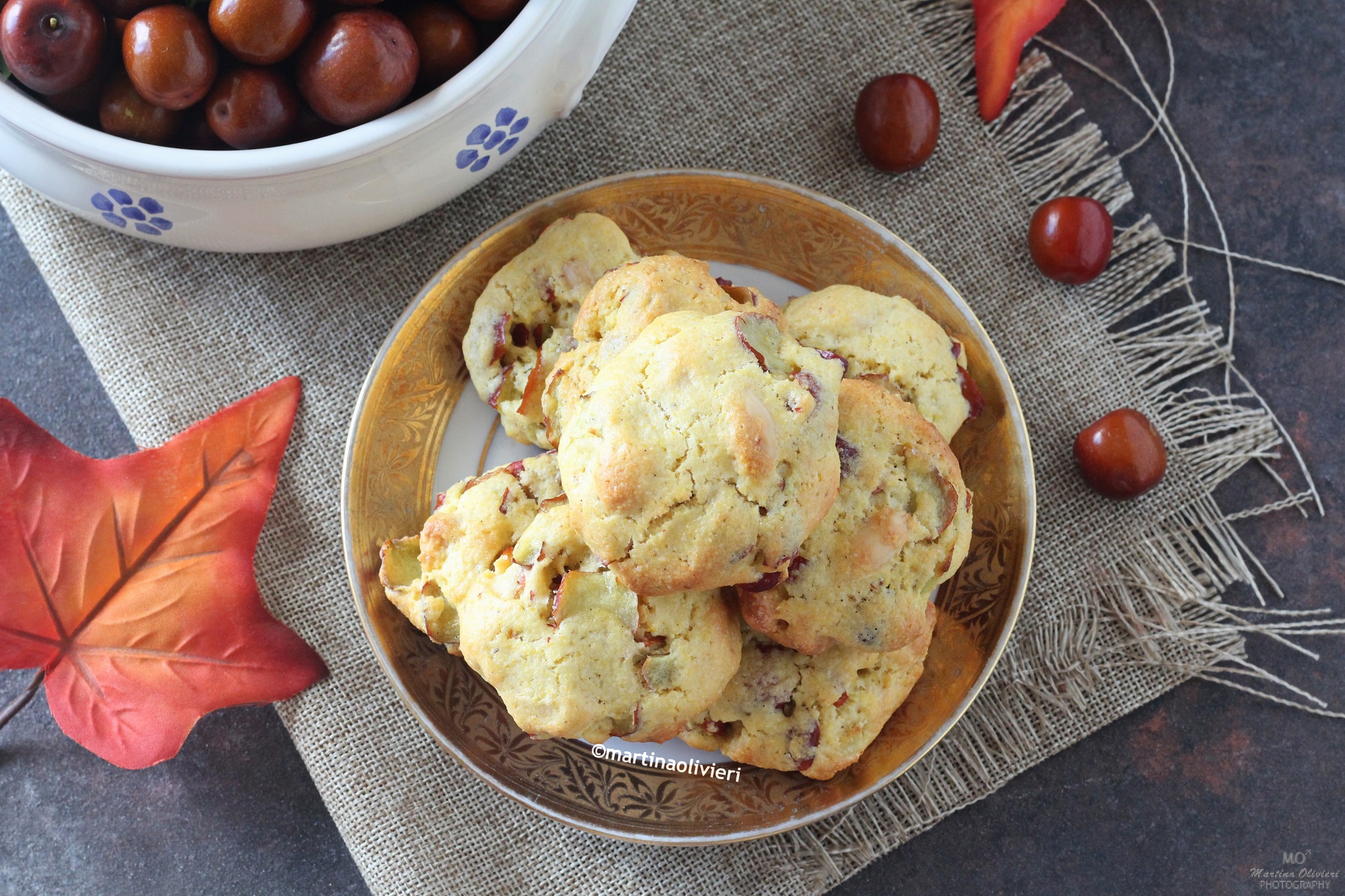 Cookies with Jujubes and Almonds