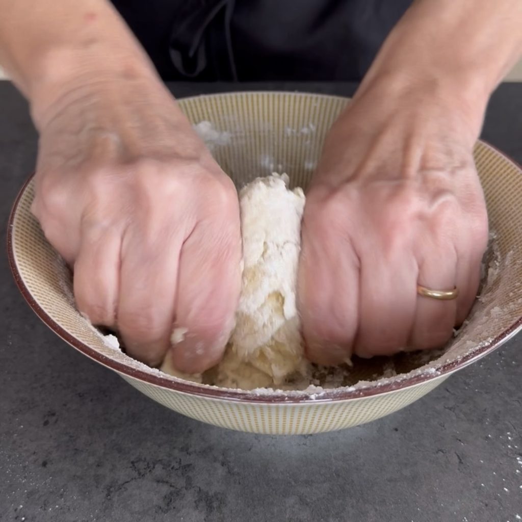 Crispy Flatbread without Yeast