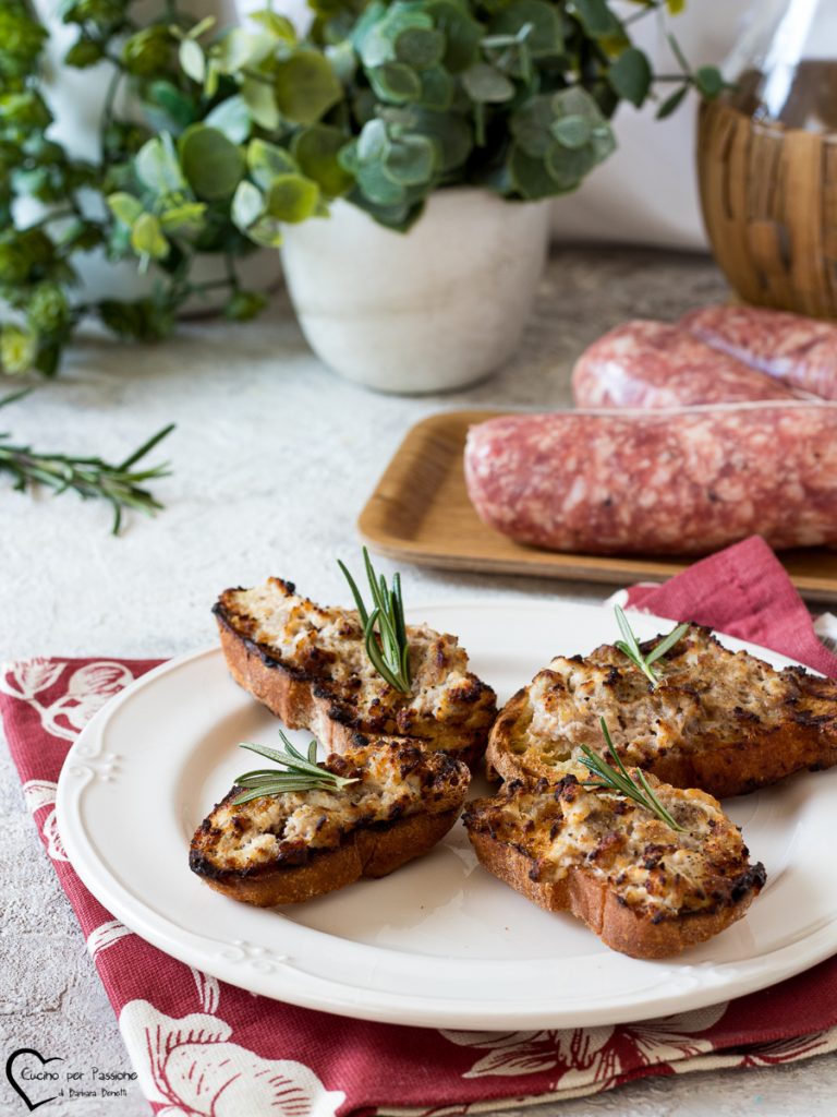Crostini with sausage in air fryer