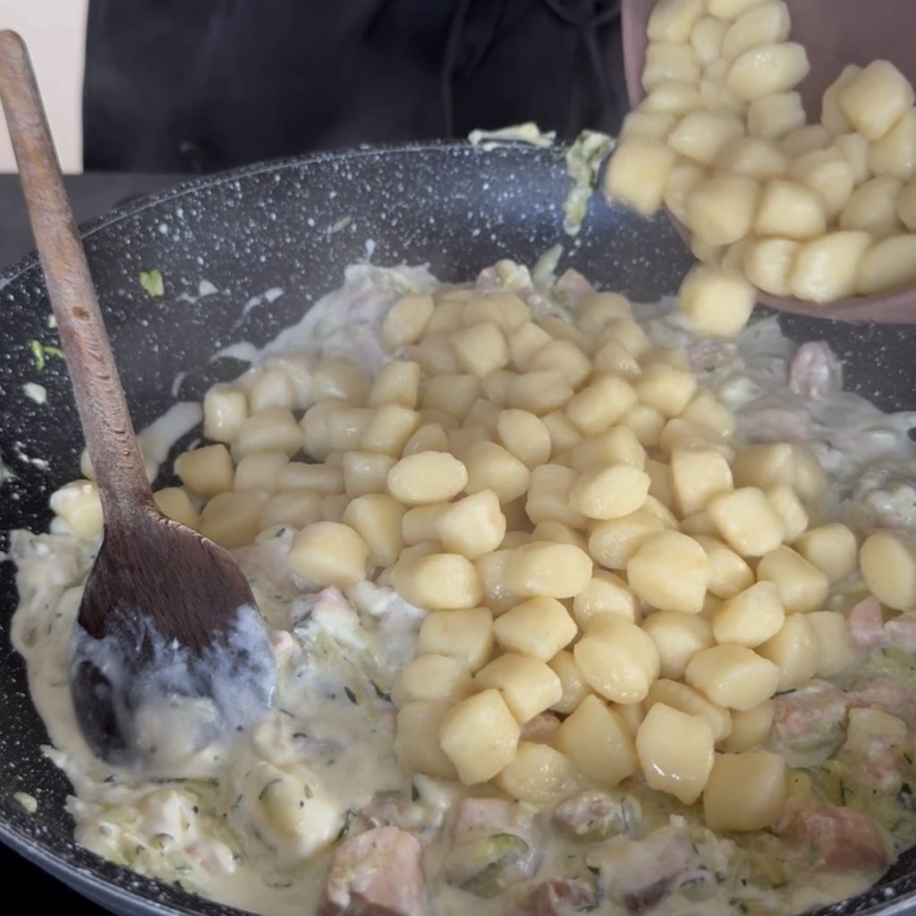 Gnocchi with salmon and zucchini