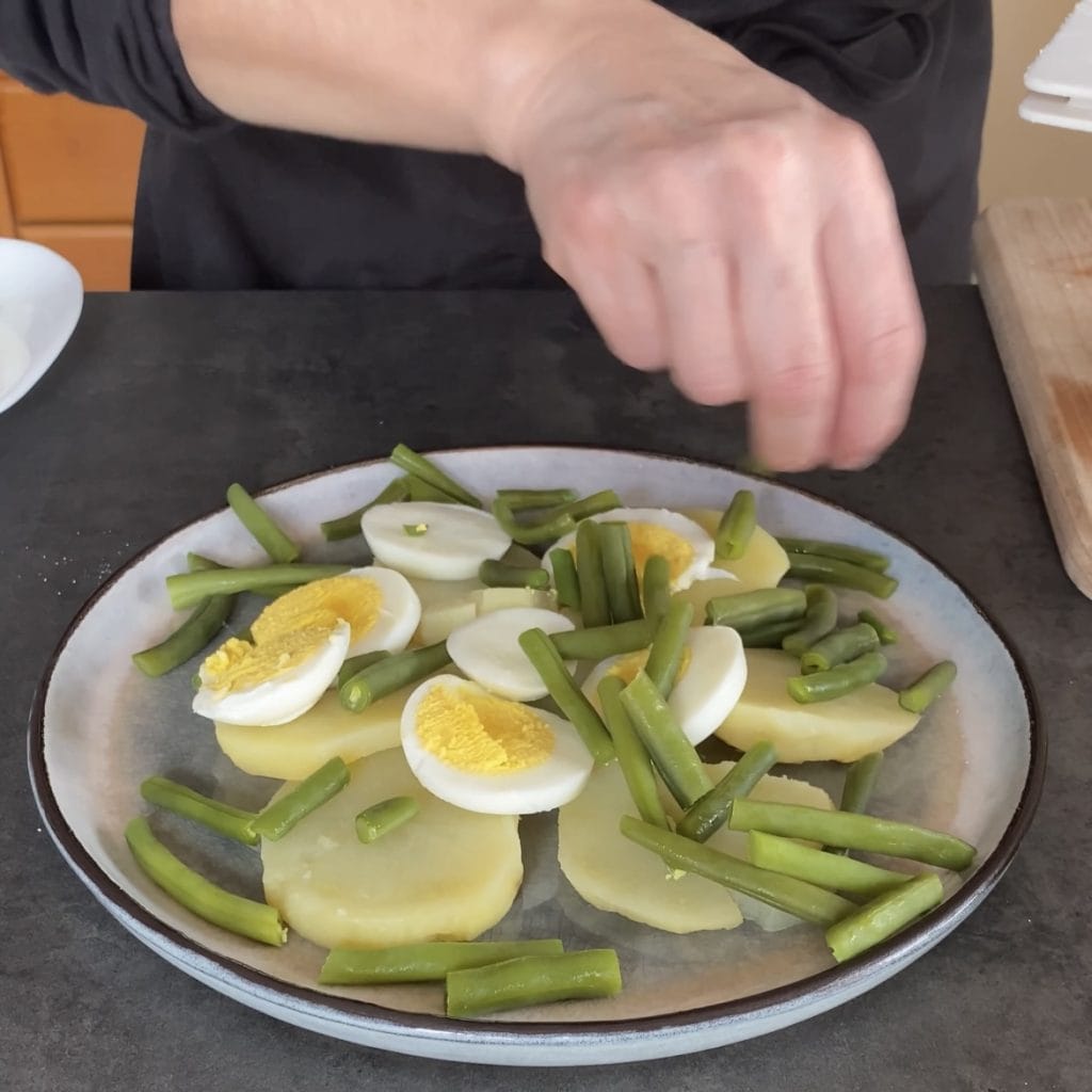 Green bean and potato salad