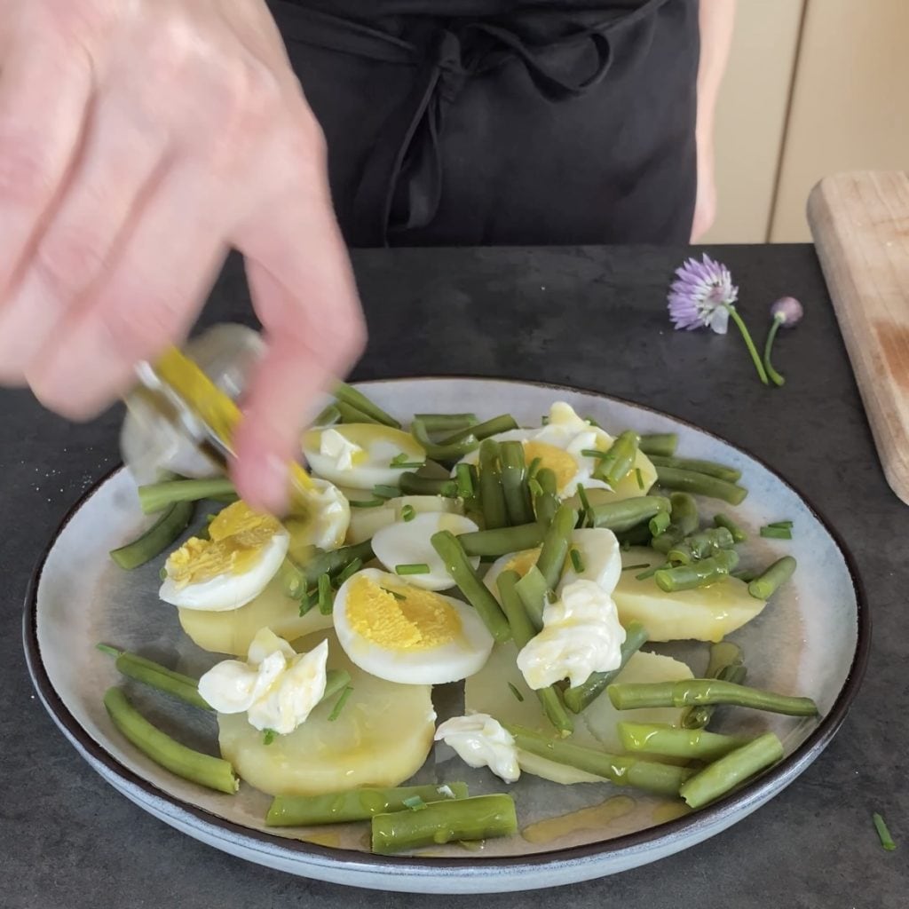 Green bean and potato salad