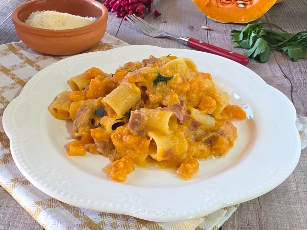 Pasta with Pumpkin, Speck, and Creamy Gorgonzola