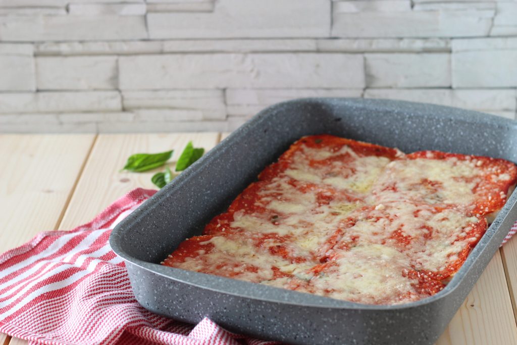 tomato and mozzarella sandwich bread lasagna