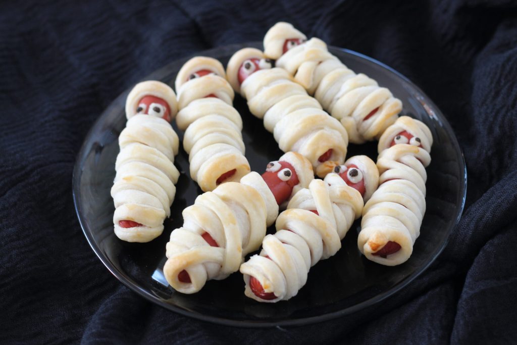 mummy hot dogs with puff pastry