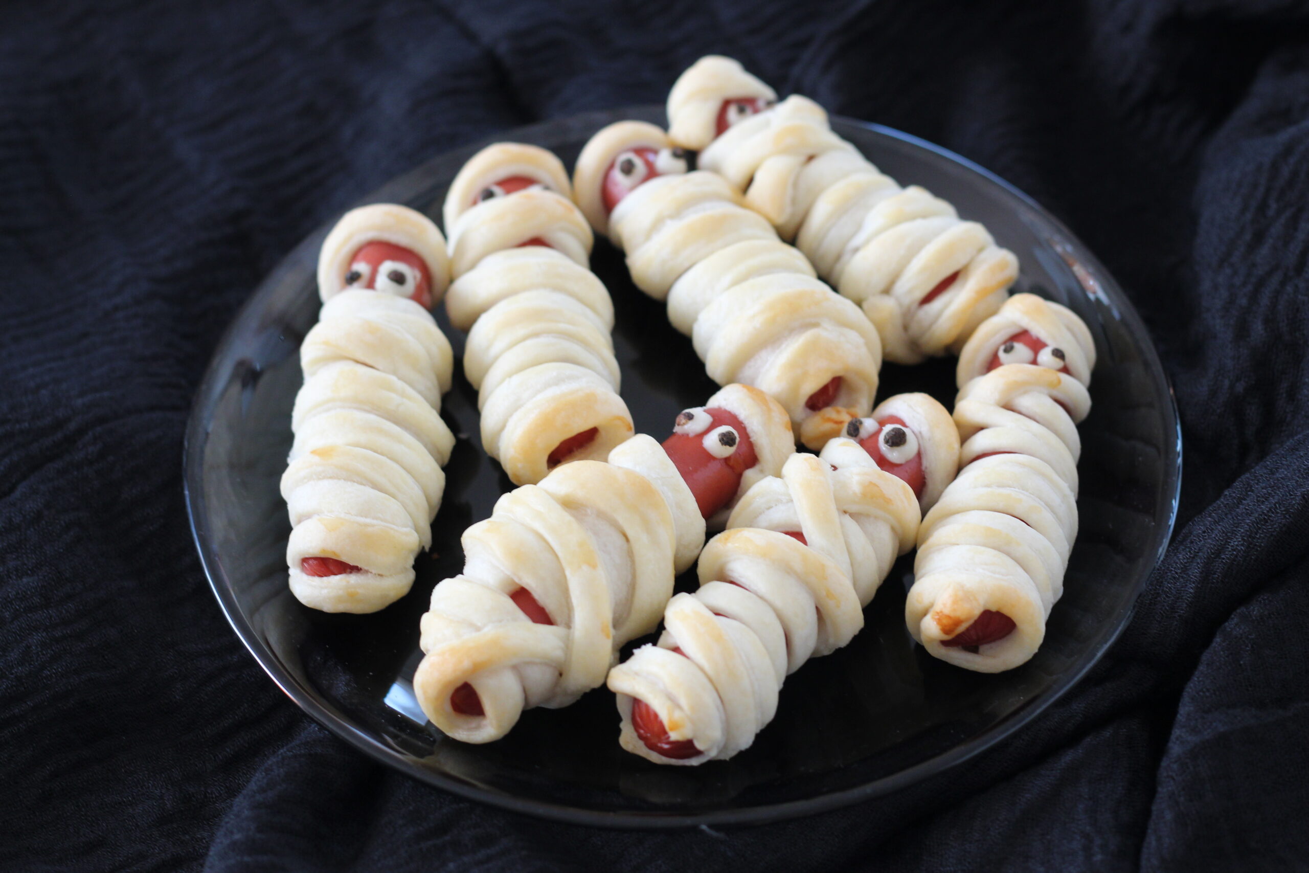 Mummy Hot Dogs with Puff Pastry