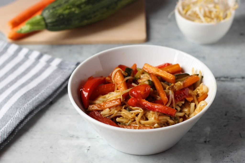 stir-fried noodles with vegetables