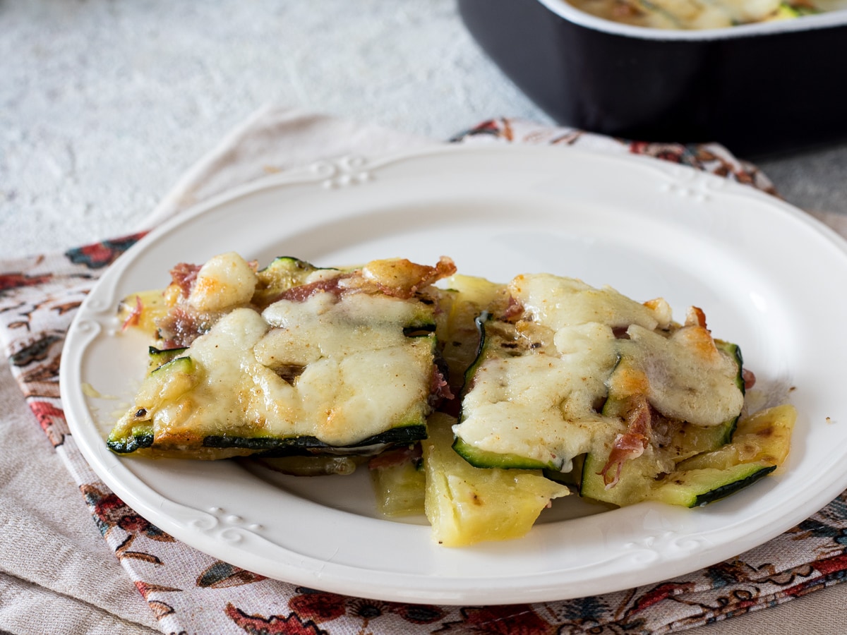 LAYERED ZUCCHINI AND POTATO PIE