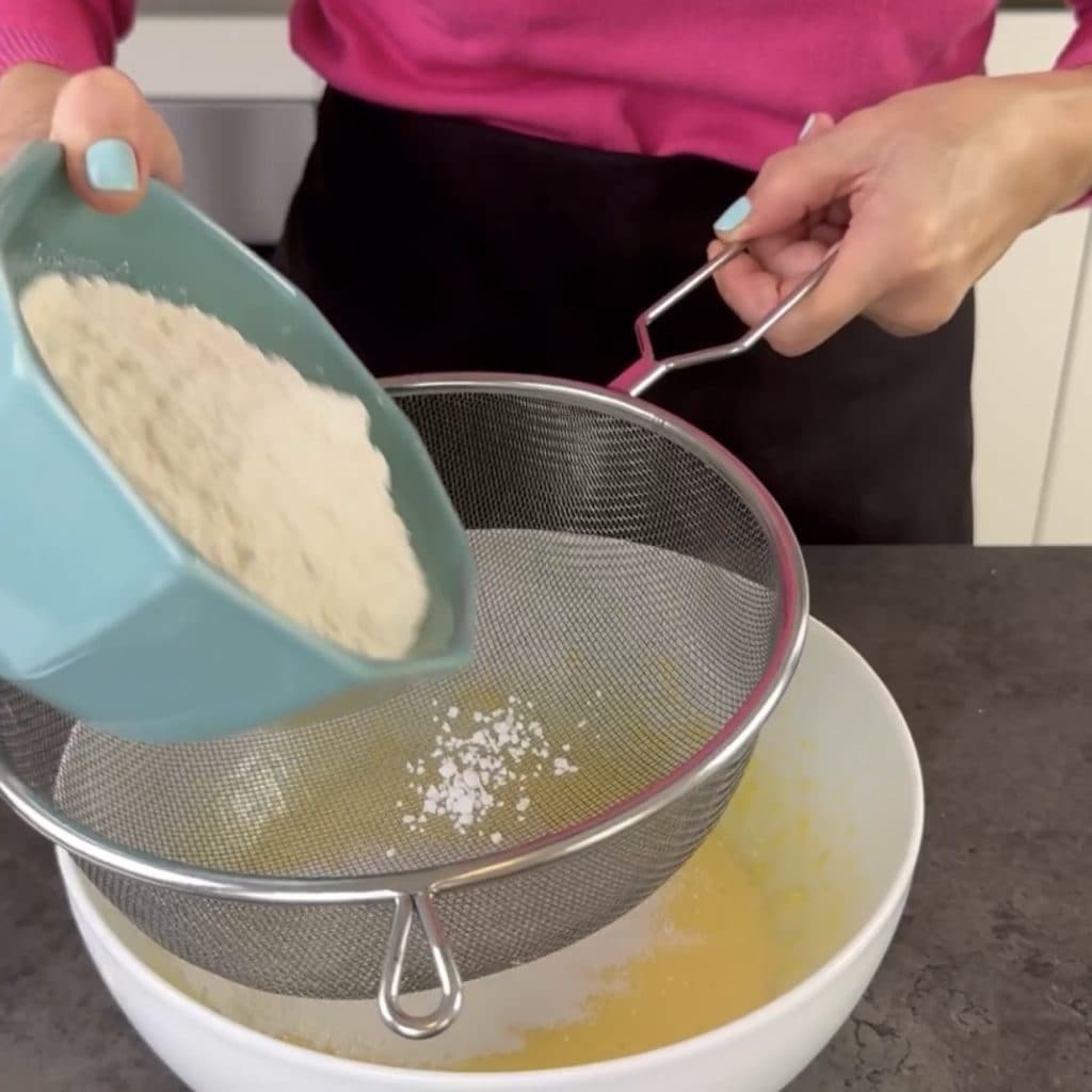 Lemon muffins in air fryer