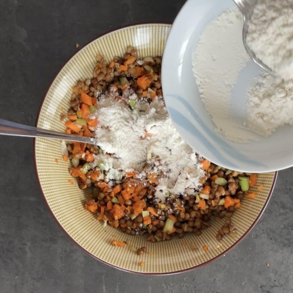 FOLLOW ME on my Facebook page or my Instagram, Youtube, and Pinterest accounts, you can also subscribe to my Whatsapp channel or the Telegram channel to receive the recipe of the day for FREE directly on your phone. If you want, you can return to the Home and find new ideas for your dishes.