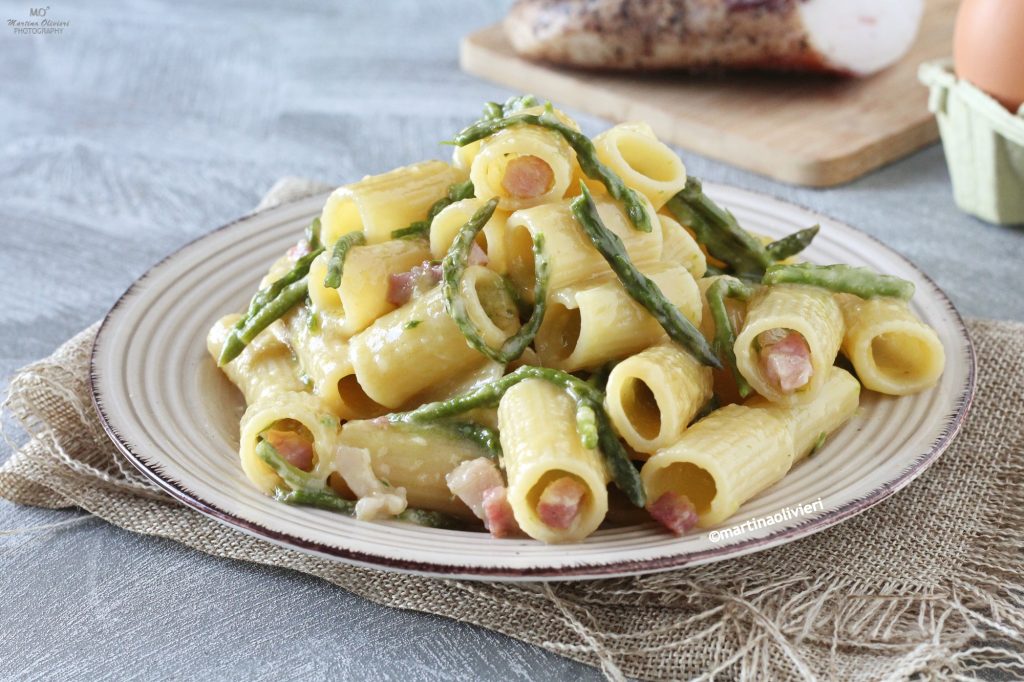 Pasta Carbonara with Asparagus