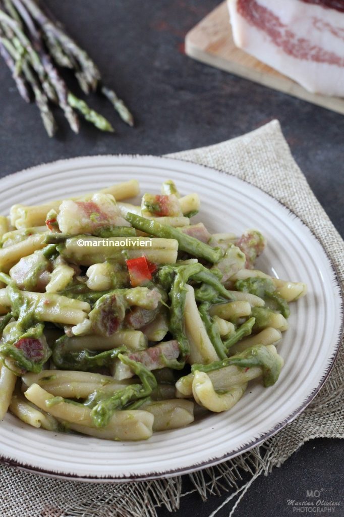 Pasta with Asparagus and Guanciale