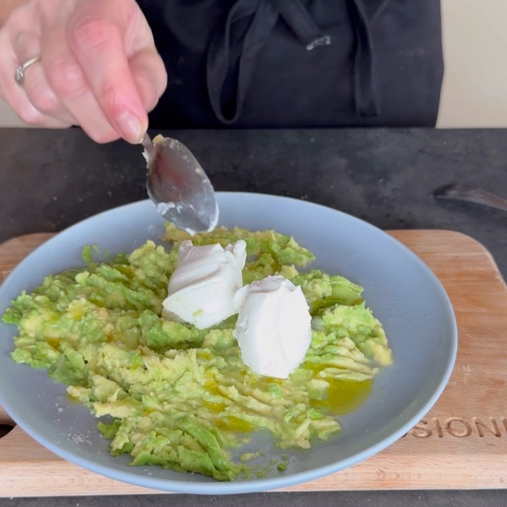 Puff pastry croissants with avocado and salmon