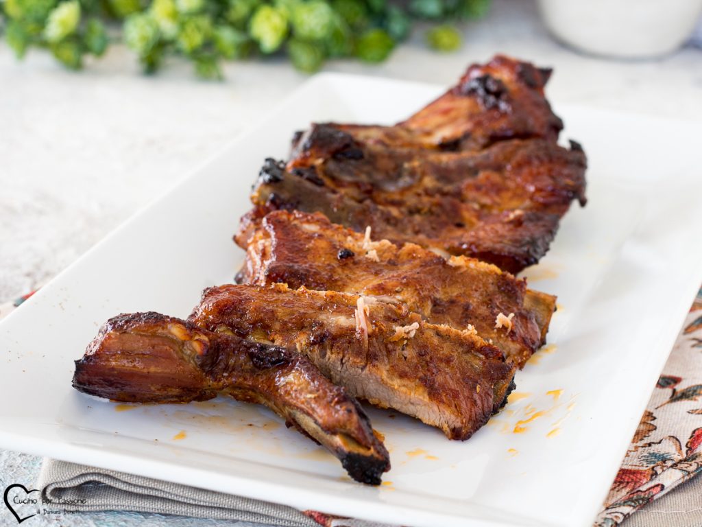 Ribs in barbecue sauce