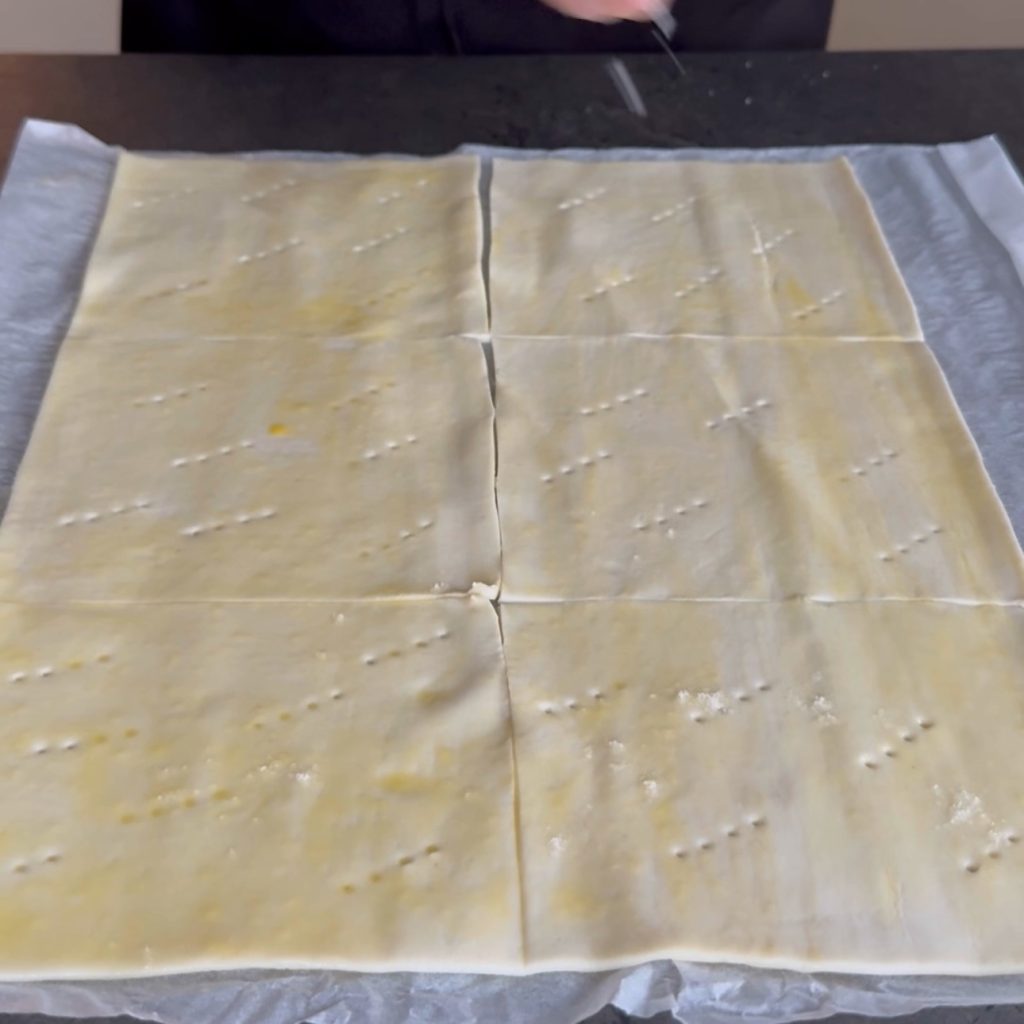 Savory puff pastry with ham