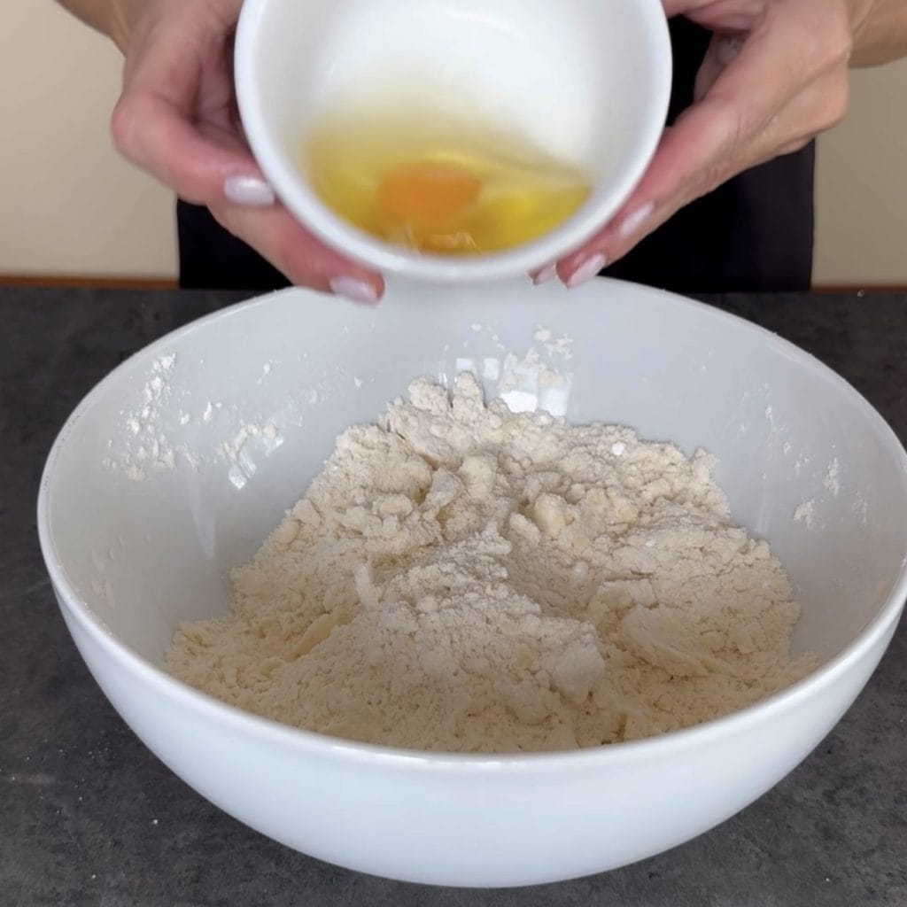 Shortcrust pastry and chocolate cookies