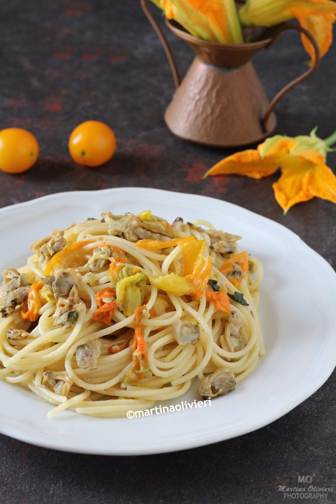 Spaghetti with Clams and Zucchini Flowers