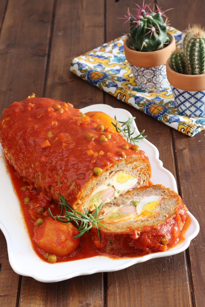stuffed meatloaf in Sicilian sauce