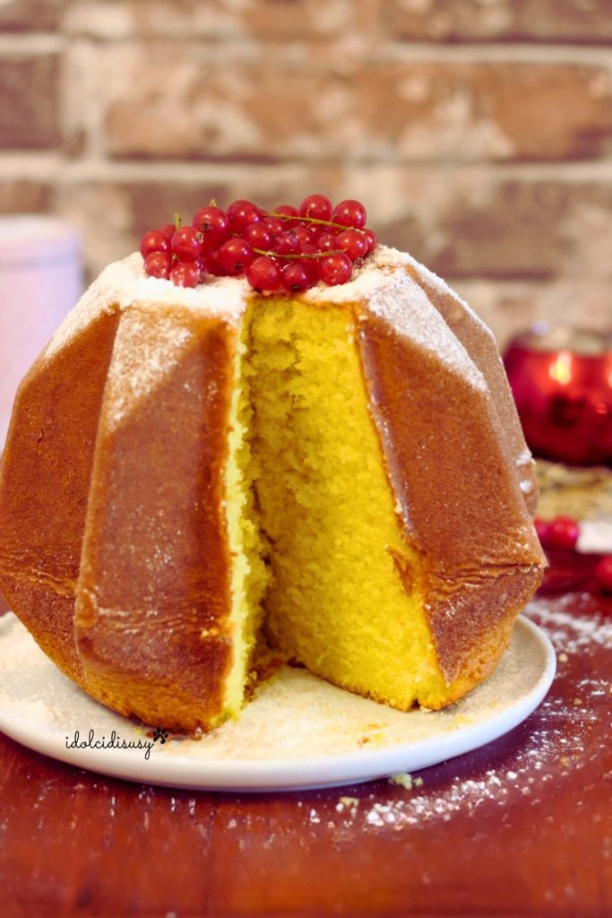 easy and clever pandoro cake cut with a soft interior and intense yellow color