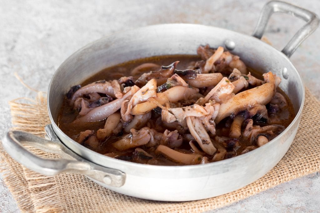 Venetian style cuttlefish in pan (sepe in tecia)