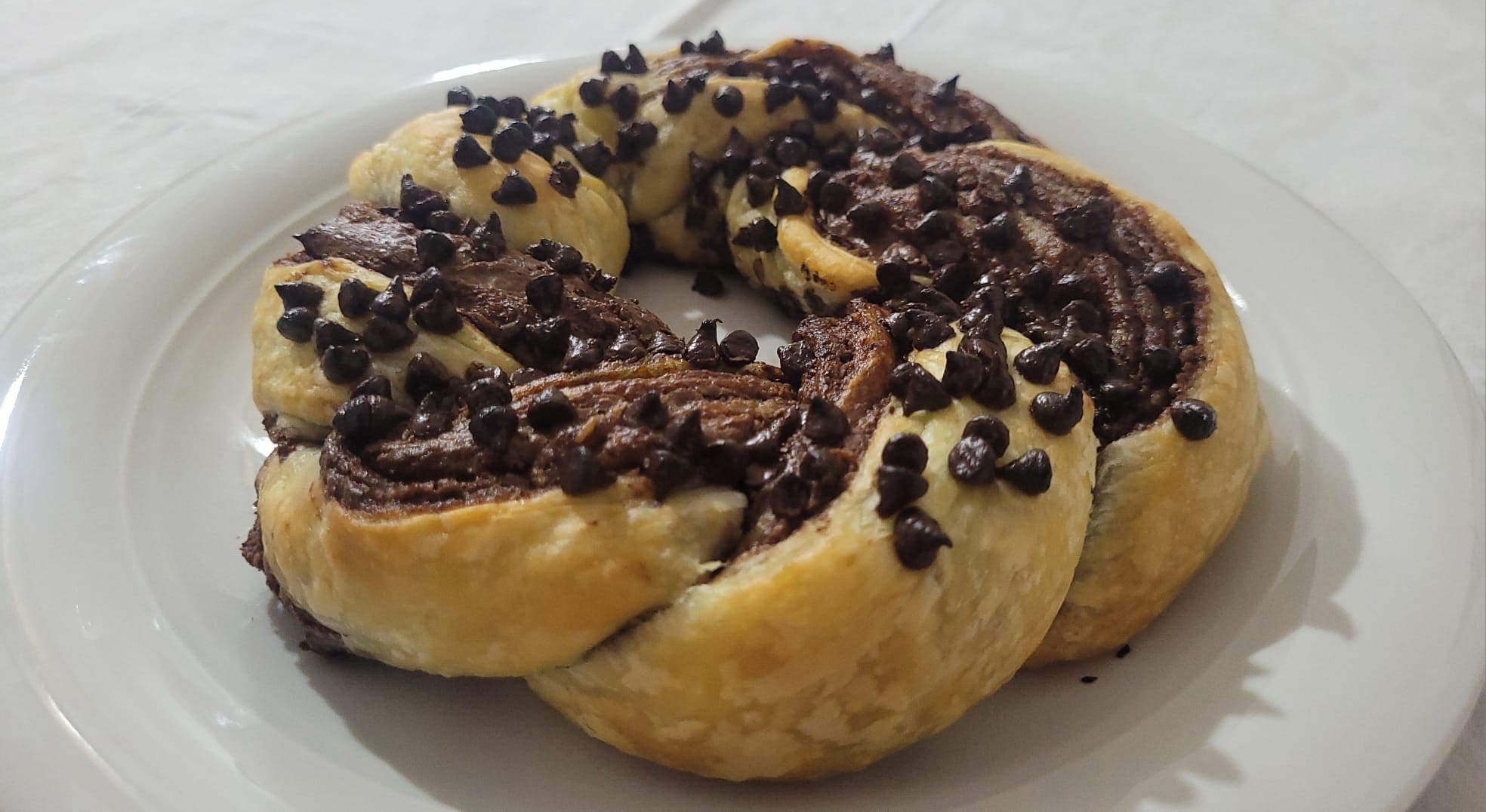 Nutella Puff Pastry Crown in Air Fryer
