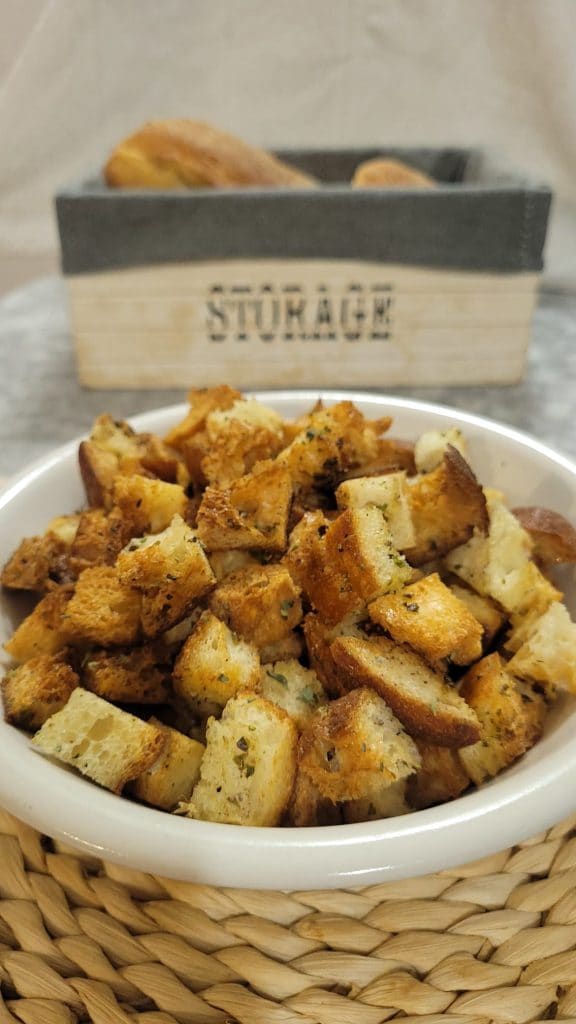 Air Fryer Bread Croutons