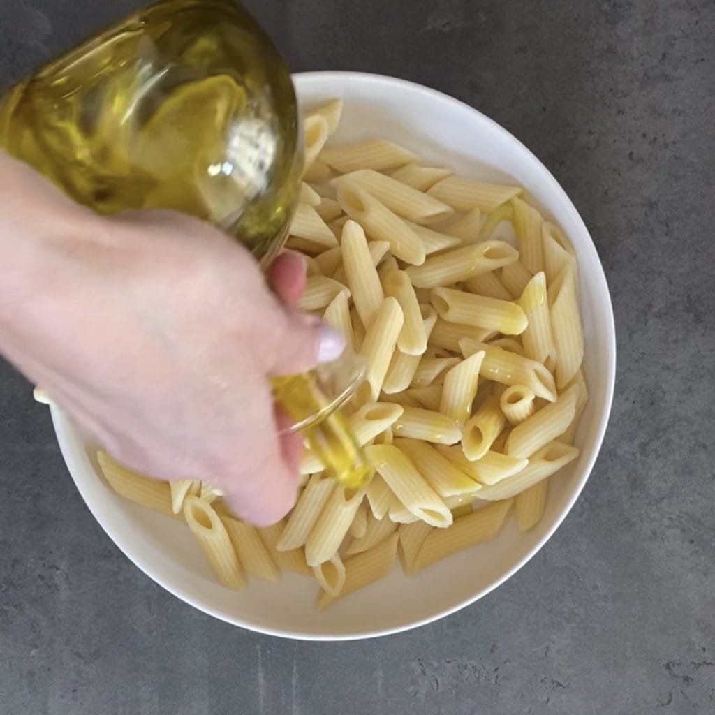 avocado and tuna pasta