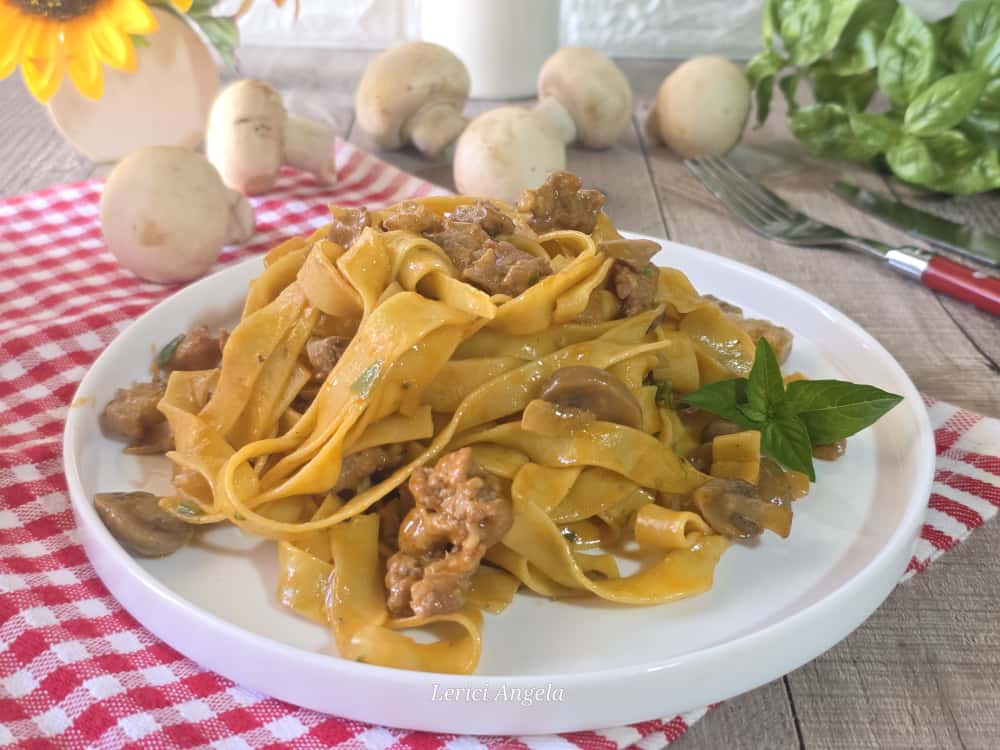 Creamy Tagliatelle with Mushrooms and Sausage
