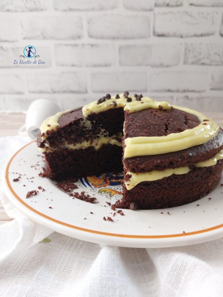 dessert filled with cream