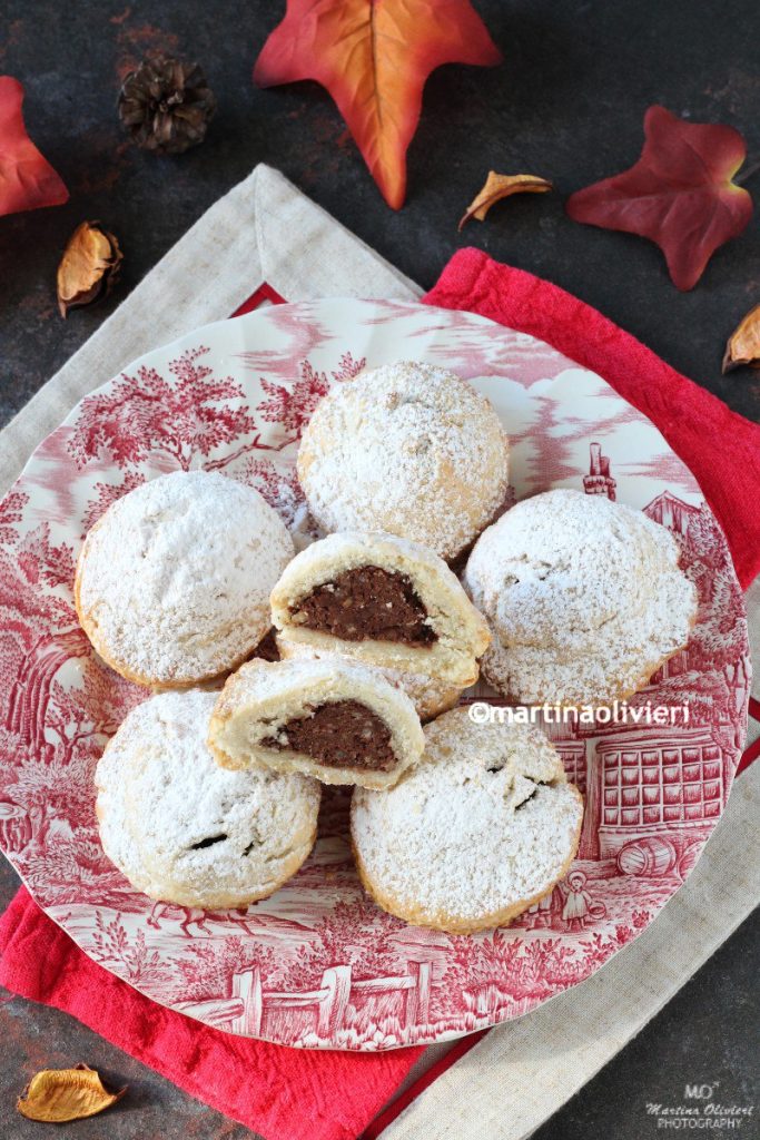 Chestnut Stuffed Cookies