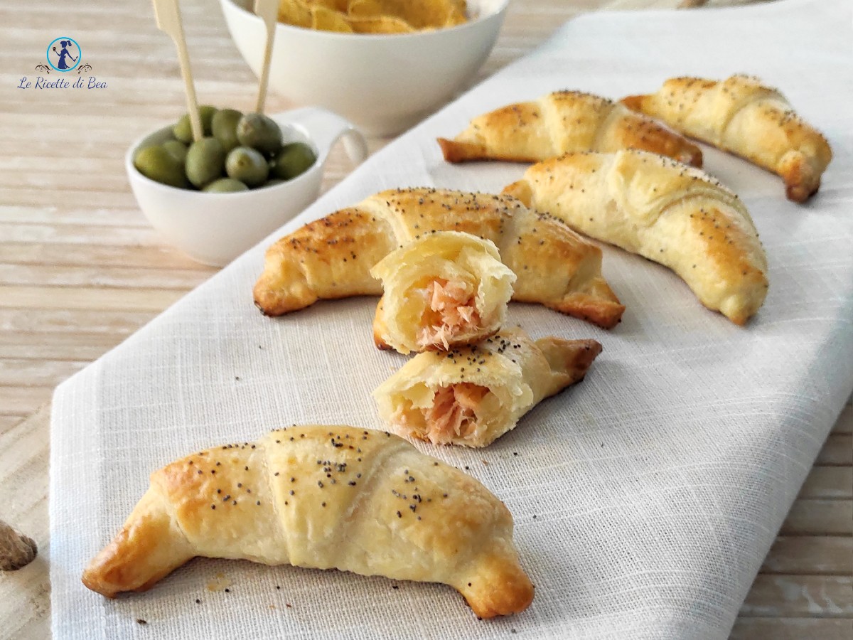 Croissants with Puff Pastry