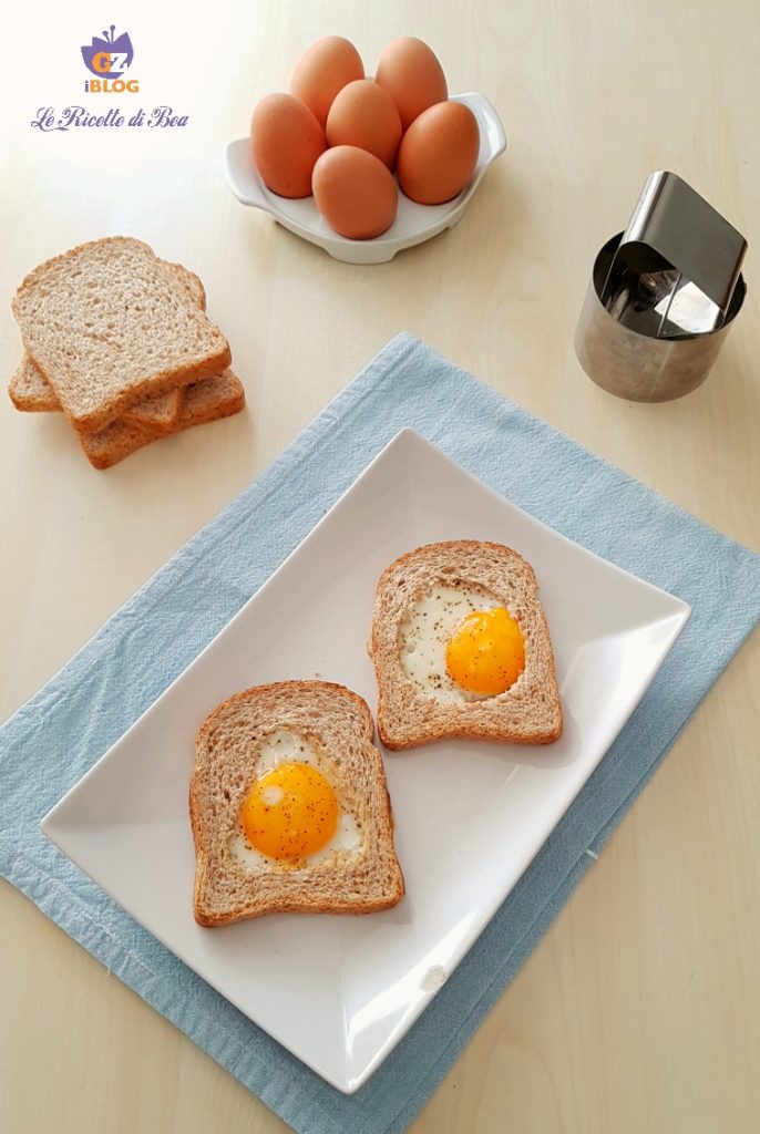 egg-in-a-hole toast