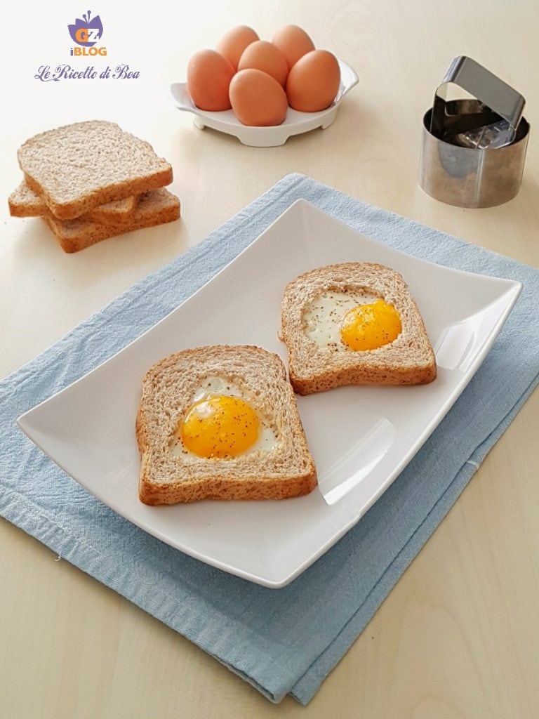 egg-in-a-hole toast