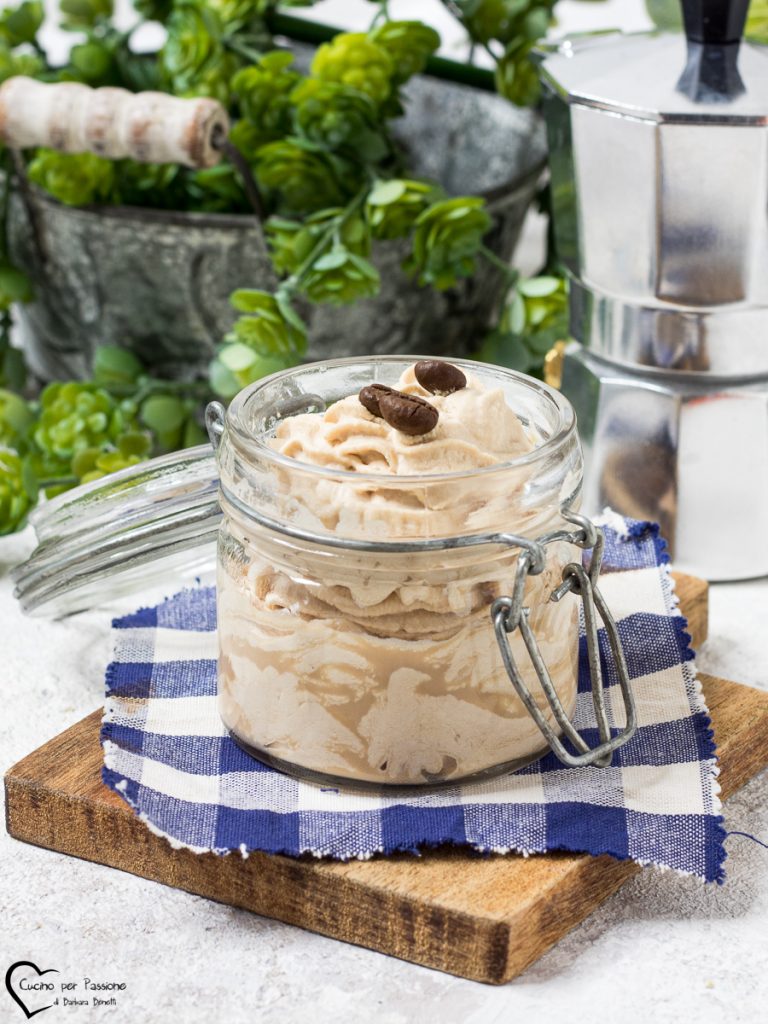 eggless mascarpone cream with coffee
