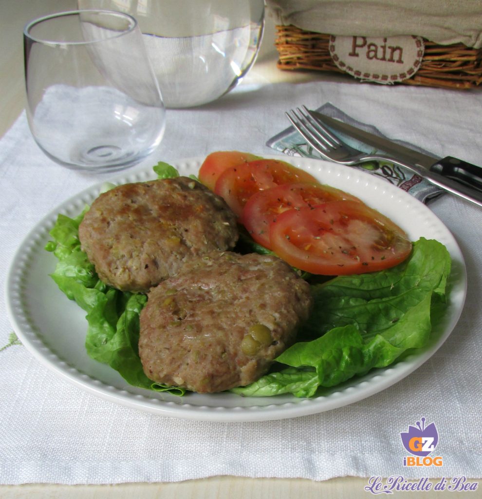 hamburger with olives