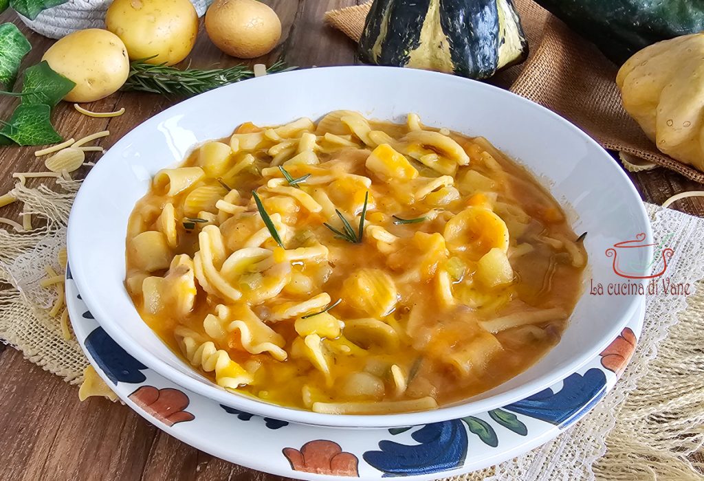 Neapolitan pasta and potato soup with pumpkin and provola