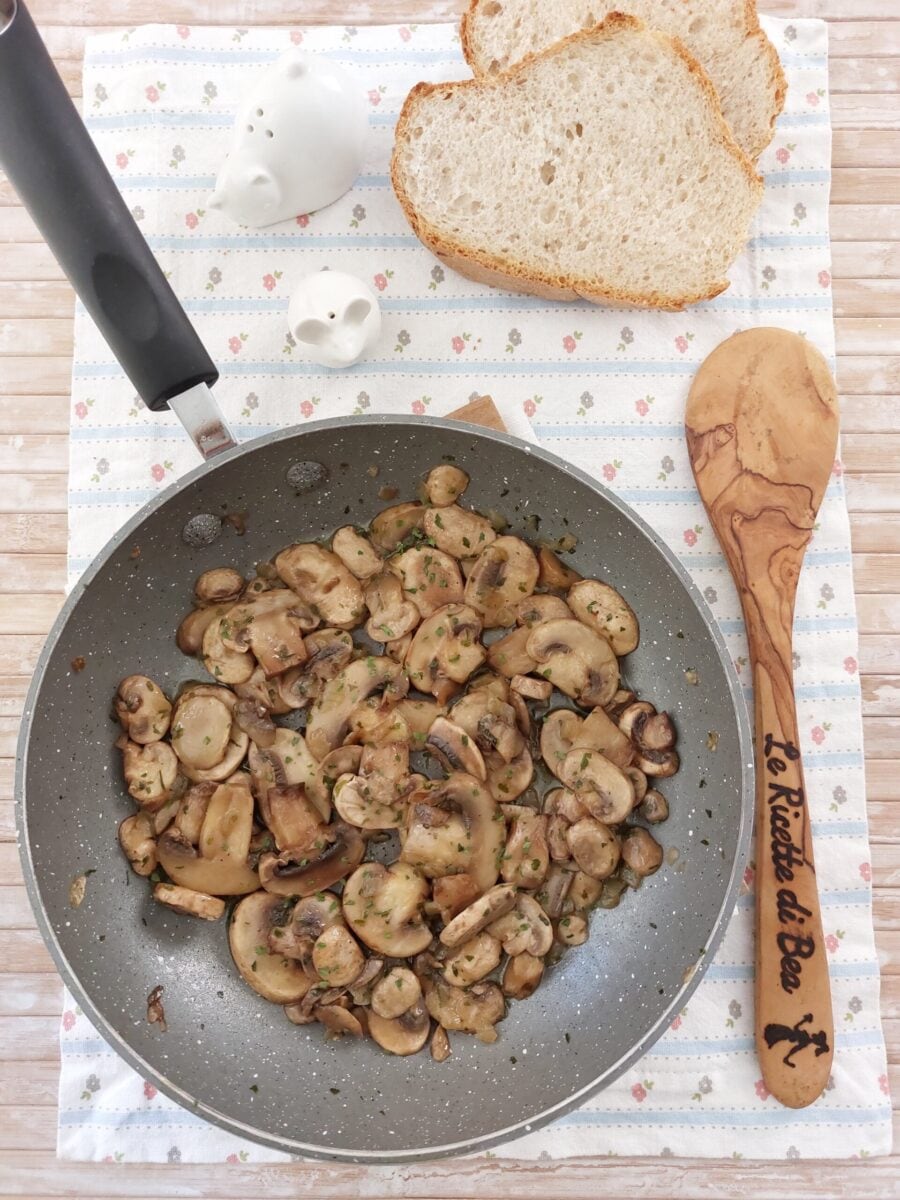 Pan-Fried Sautéed Mushrooms Recipe