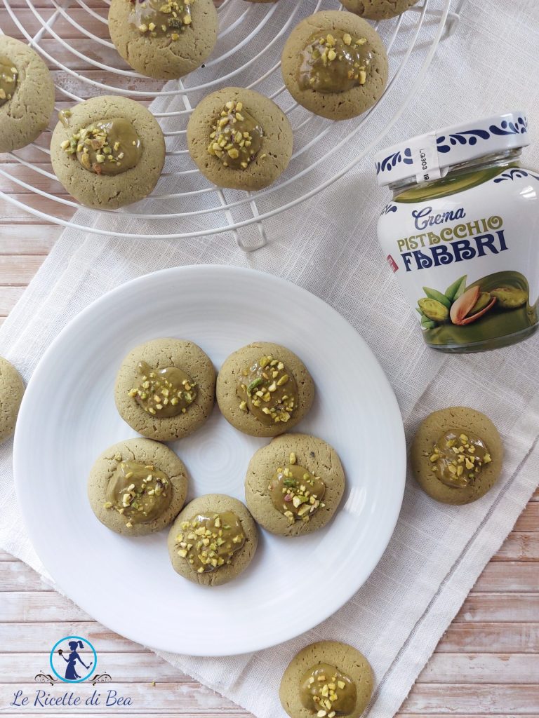 pistachio cookie