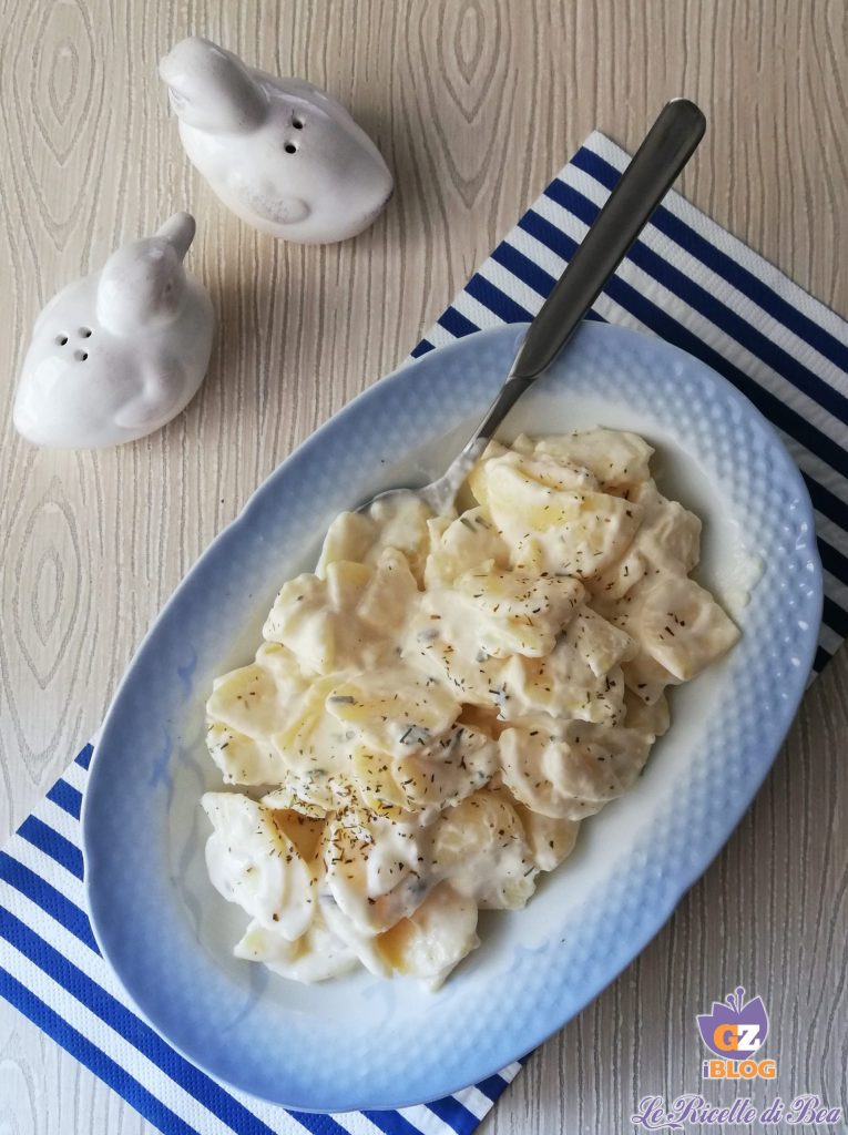 potatoes with yogurt sauce